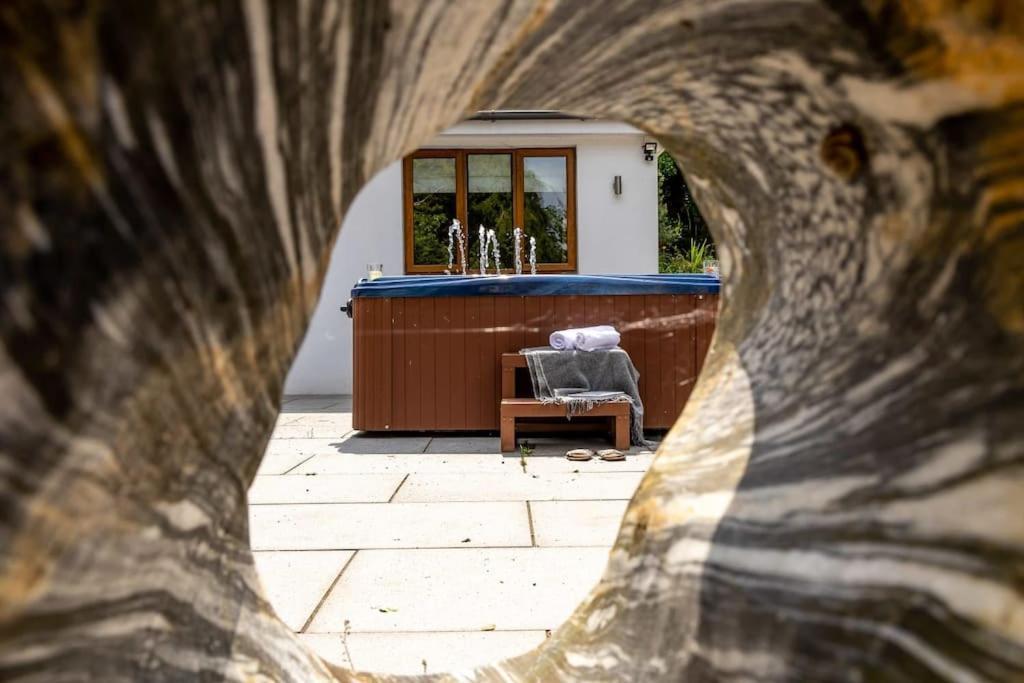 Bramblewood - Cosy Chic, Hot Tub, Close To Beach Stokeinteignhead 外观 照片