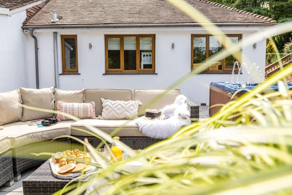 Bramblewood - Cosy Chic, Hot Tub, Close To Beach Stokeinteignhead 外观 照片