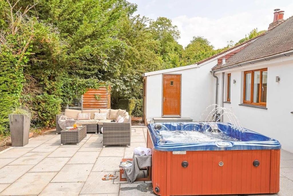 Bramblewood - Cosy Chic, Hot Tub, Close To Beach Stokeinteignhead 外观 照片