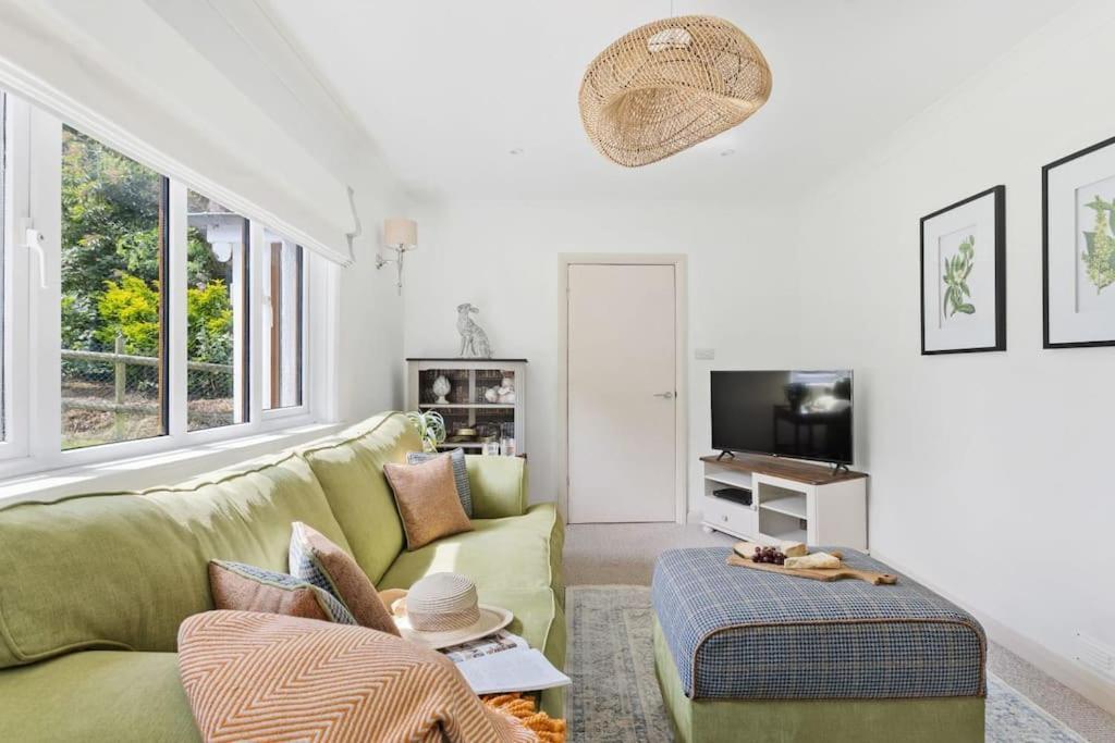 Bramblewood - Cosy Chic, Hot Tub, Close To Beach Stokeinteignhead 外观 照片