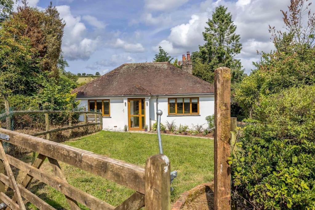 Bramblewood - Cosy Chic, Hot Tub, Close To Beach Stokeinteignhead 外观 照片